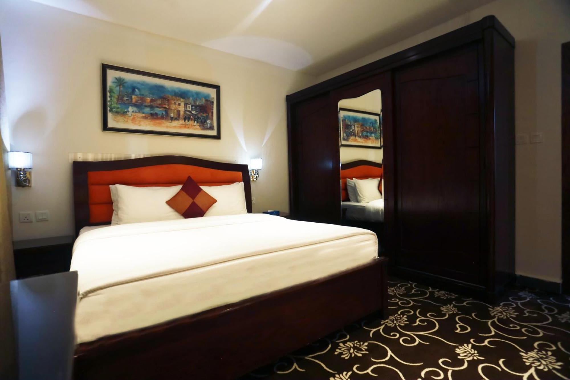 Naylover Hotel Suites Амман Экстерьер фото